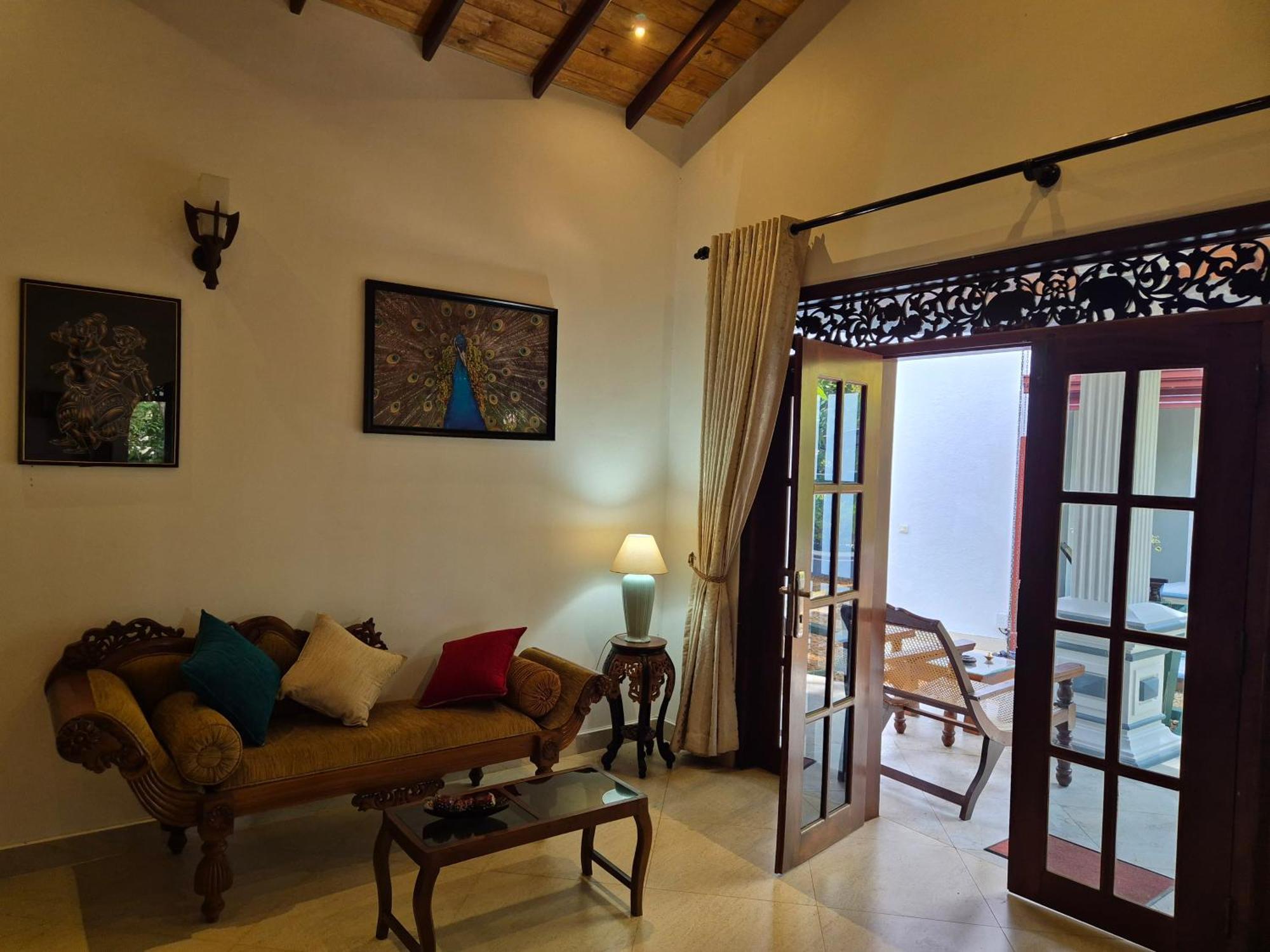 ホテル Aliya Lanka ベールワラ エクステリア 写真
