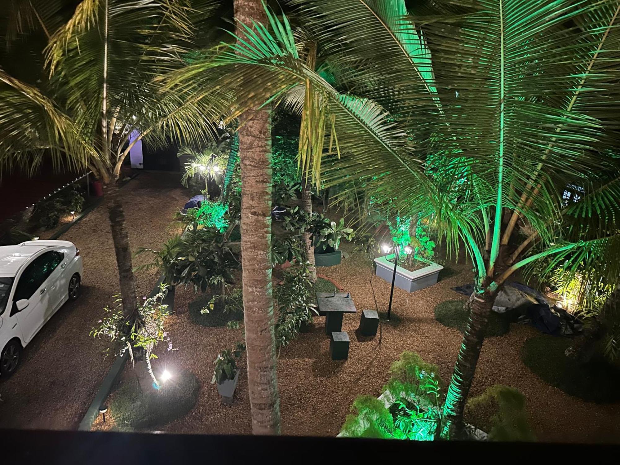 ホテル Aliya Lanka ベールワラ エクステリア 写真